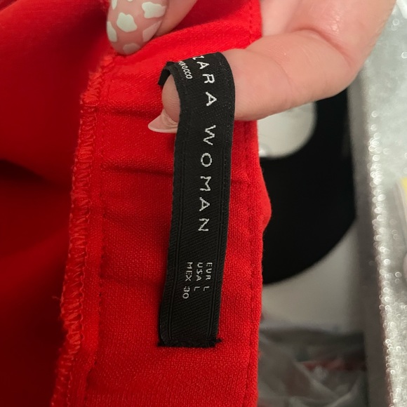 Red off the shoulder cocktail dress - Picture 3 of 3